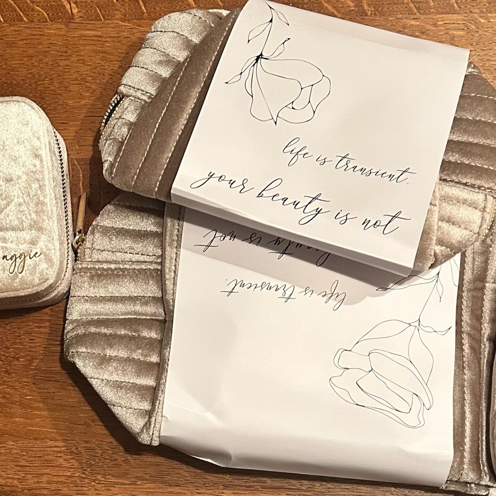 Elegant Quilted Bag Set in Metallic Beige